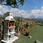 Casa Larrosa Rural En Sierra De Guara Semesterbostad *