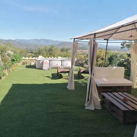 Casa Larrosa Rural En Sierra De Guara Сasa de vacaciones Sieso de Huesca