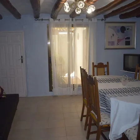 Casa Larrosa Rural En Sierra De Guara Сasa de vacaciones Sieso de Huesca