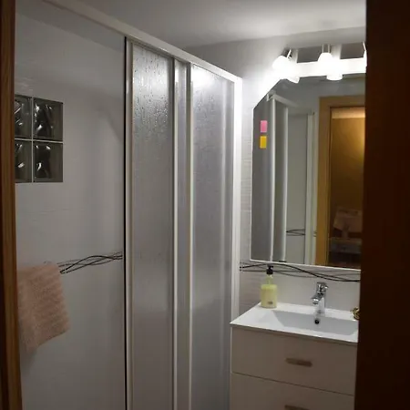 Casa Larrosa Rural En Sierra De Guara Casa de Férias *