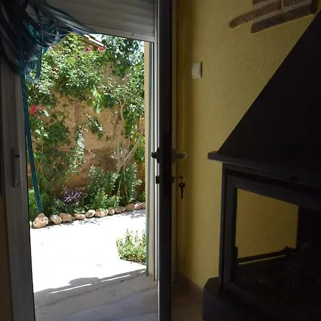 Casa Larrosa Rural En Sierra De Guara Vakantiehuis Sieso de Huesca