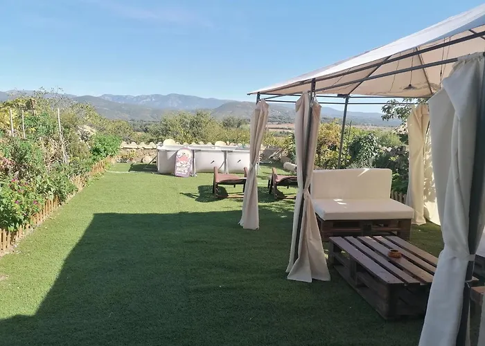 Casa Larrosa Rural En Sierra De Guara Дом отдыха Sieso de Huesca