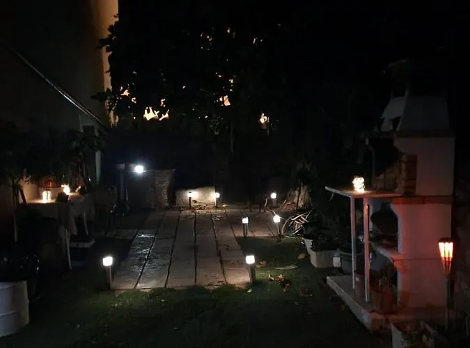 Casa Larrosa Rural En Sierra De Guara Дом отдыха Sieso de Huesca