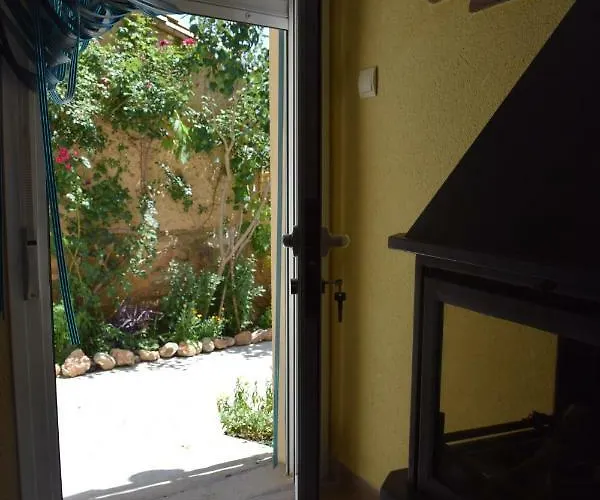 Casa Larrosa Rural En Sierra De Guara Feriehus Sieso de Huesca